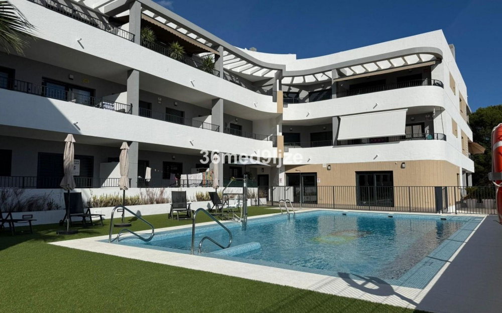Mil Palmeras · Alicante REF #CSPX-41038 · Apartment 3068287931