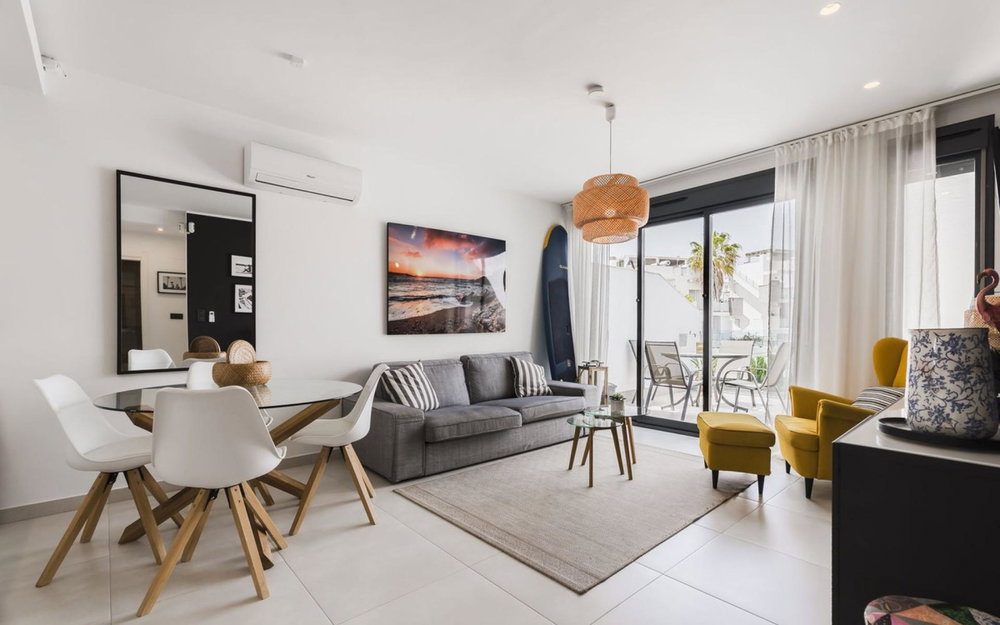 Punta Prima · Alicante REF #CSPX-68805 · Apartment 3573269112