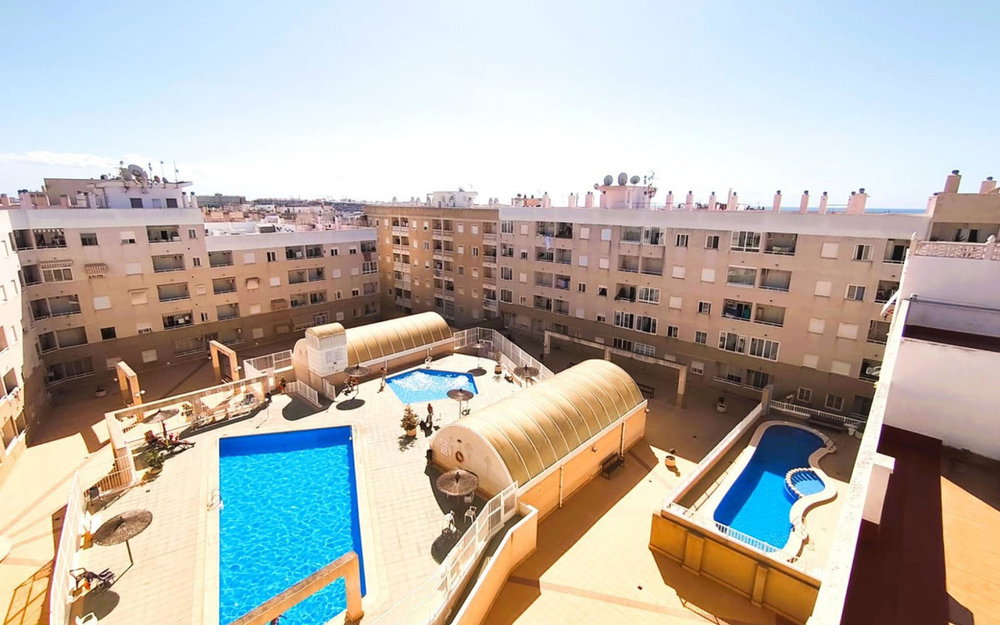Torrevieja · Alicante REF #CSPX-13952 · Apartment 1820444717
