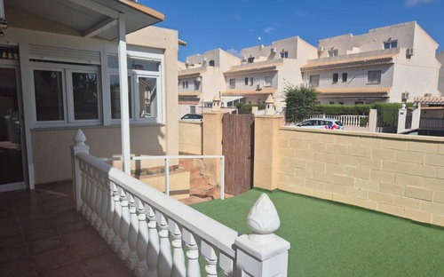 Playa Flamenca · Alicante REF #CSPX-70878 · Villa 3830823129