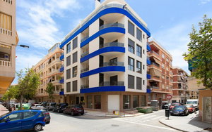 Torrevieja · Alicante REF #CSPX-41923 · Apartment 3788645947