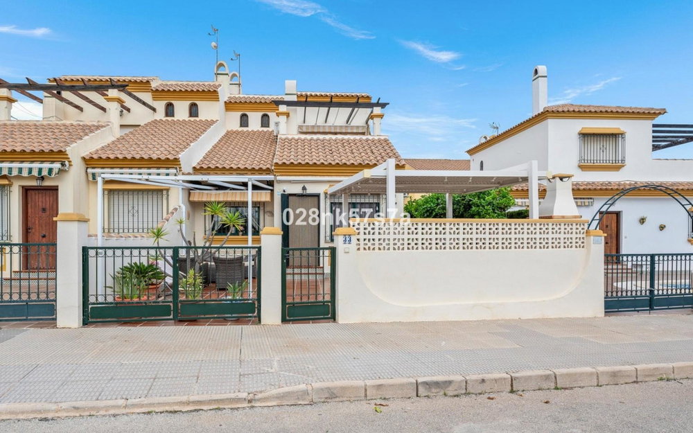 La Zenia · Alicante REF #CSPX-14483 · Townhouse 449591386