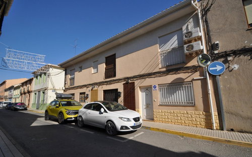 Pinoso · Alicante REF #CSPX-82477 · Townhouse 3812419285