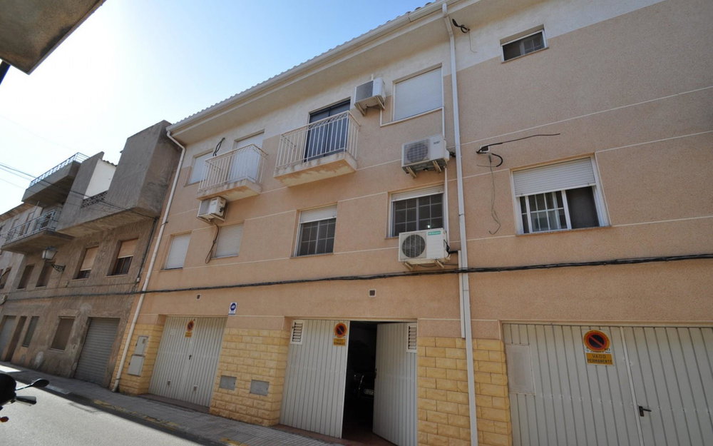 Pinoso · Alicante REF #CSPX-82477 · Townhouse 3812419285