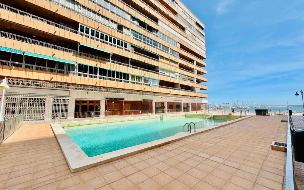 Torrevieja · Alicante REF #CSPX-67553 · Apartment 64164560