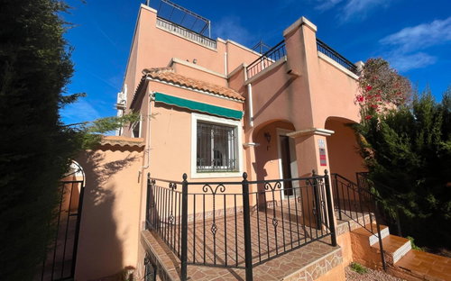 Los Montesinos · Alicante REF #CSPX-71744 · Townhouse 353408596