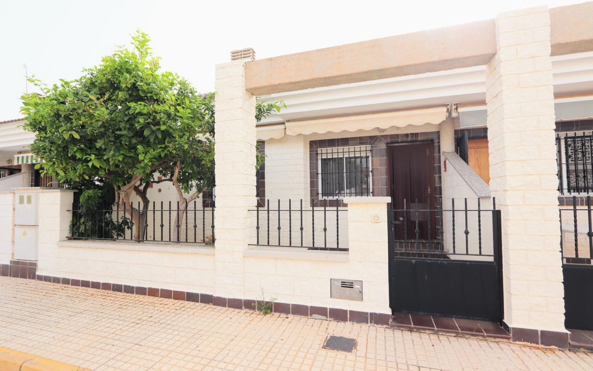 Pilar de la Horadada · Alicante REF #CSPX-38259 · Townhouse