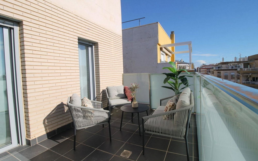 Torrevieja · Alicante REF #CSPX-37935 · Apartment 3214160230