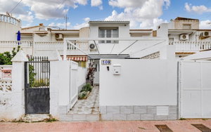 Torrevieja · Alicante REF #CSPX-18839 · Townhouse 1583906606