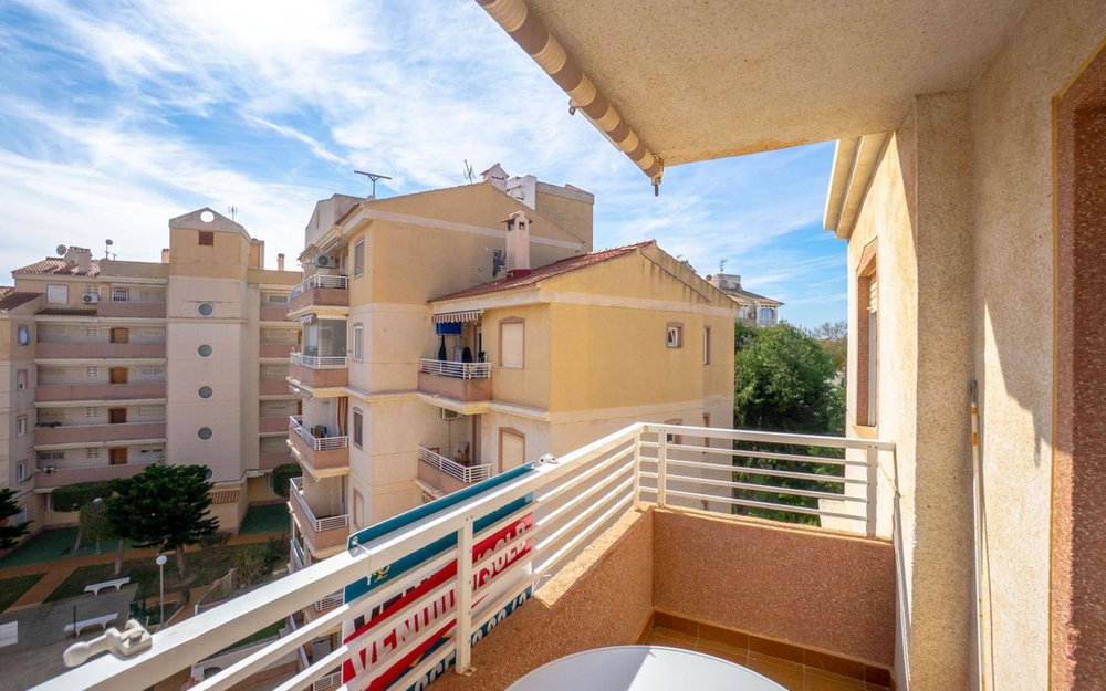 Torrevieja · Alicante REF #CSPX-66219 · Apartment 800691891