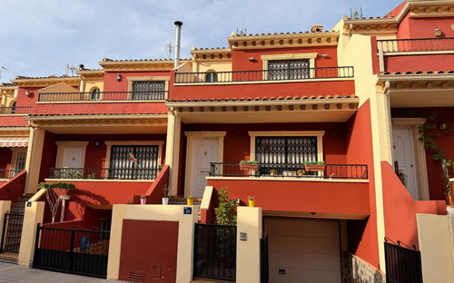 Catral · Alicante REF #CSPQ-96435 · Townhouse 1666874301