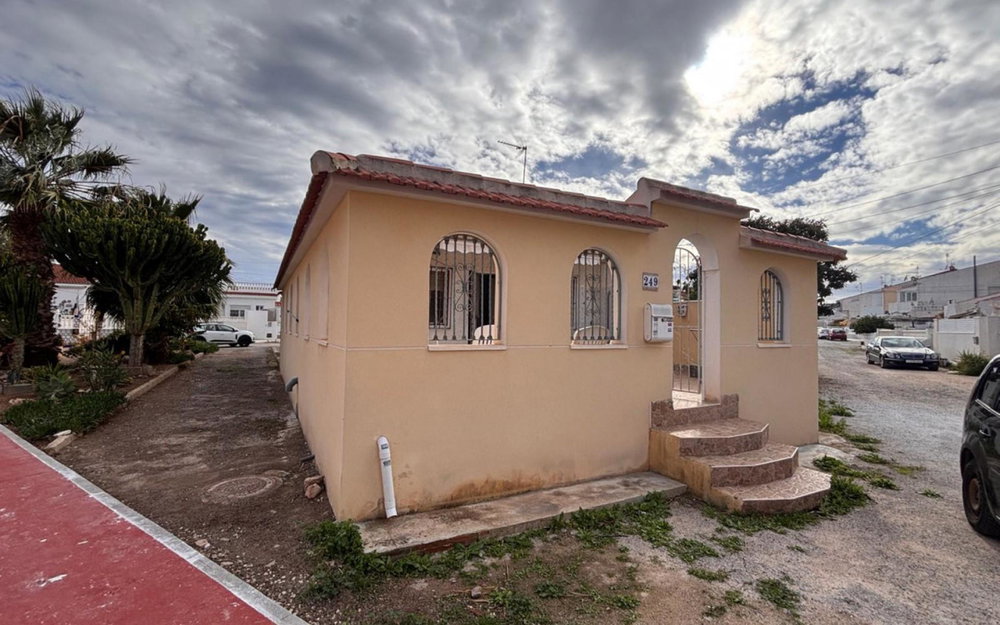 Torrevieja · Alicante REF #CSPX-90009 · Townhouse 2636149067