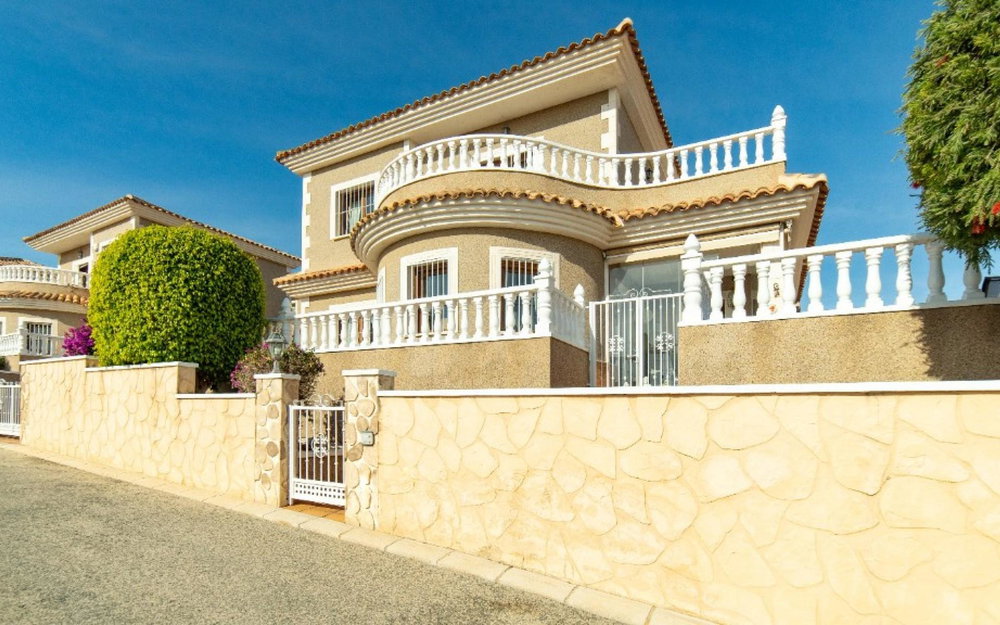 Los Altos · Alicante REF #CSPX-74442 · Villa 886247896