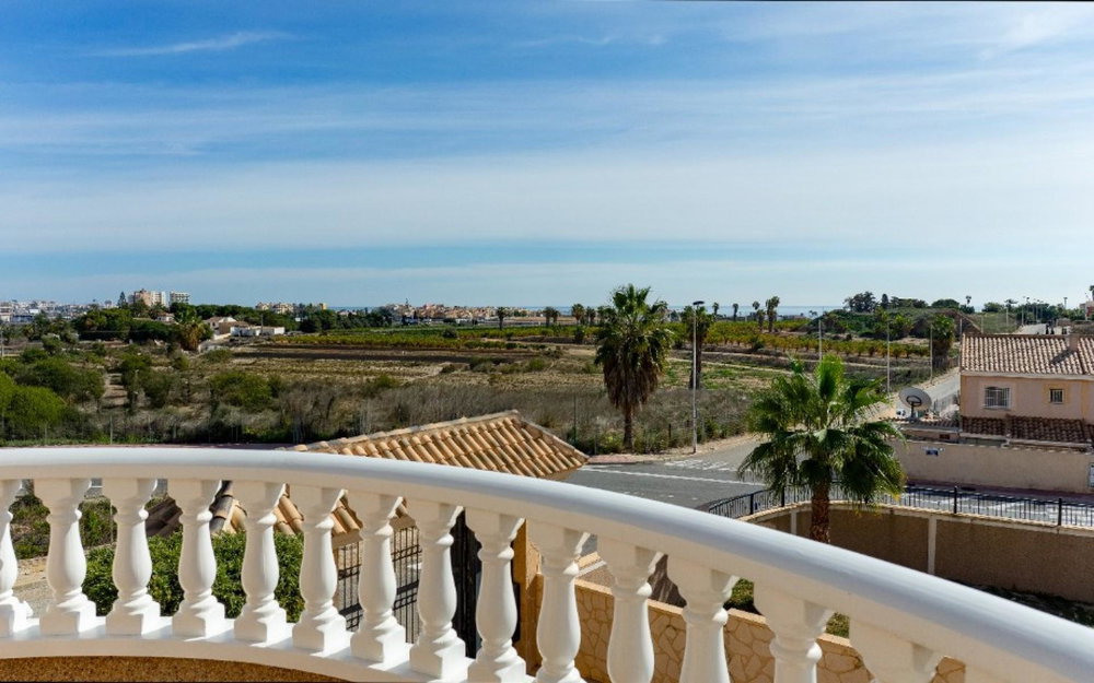 Los Altos · Alicante REF #CSPX-74442 · Villa 886247896