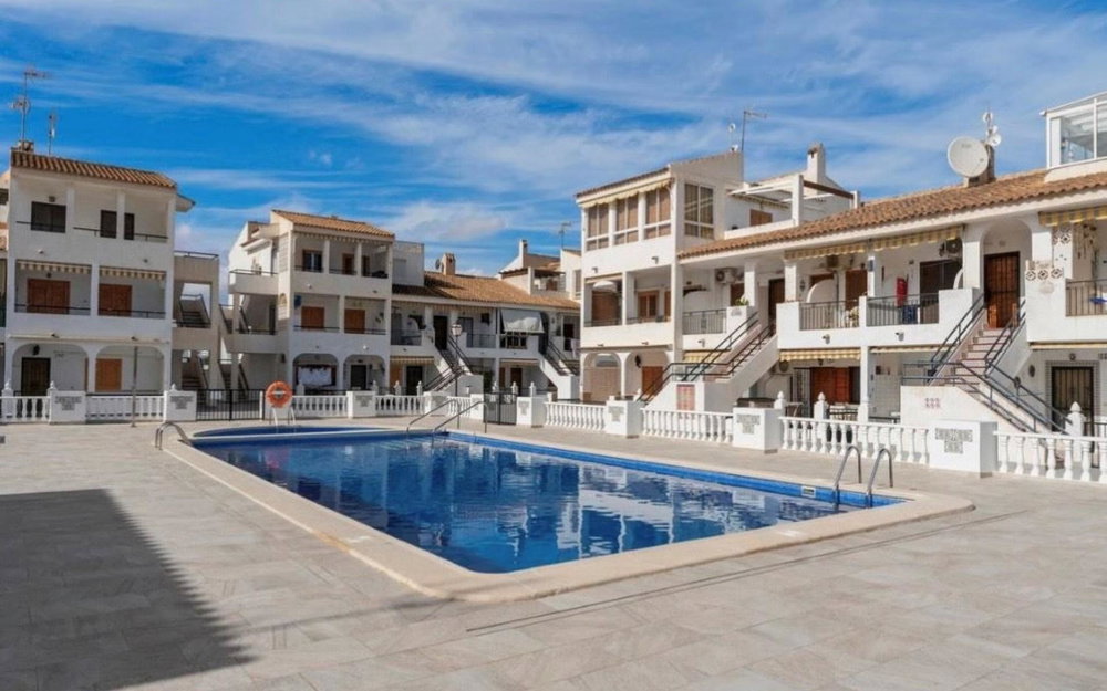 Torrevieja · Alicante REF #CSPX-58439 · Apartment 759035698