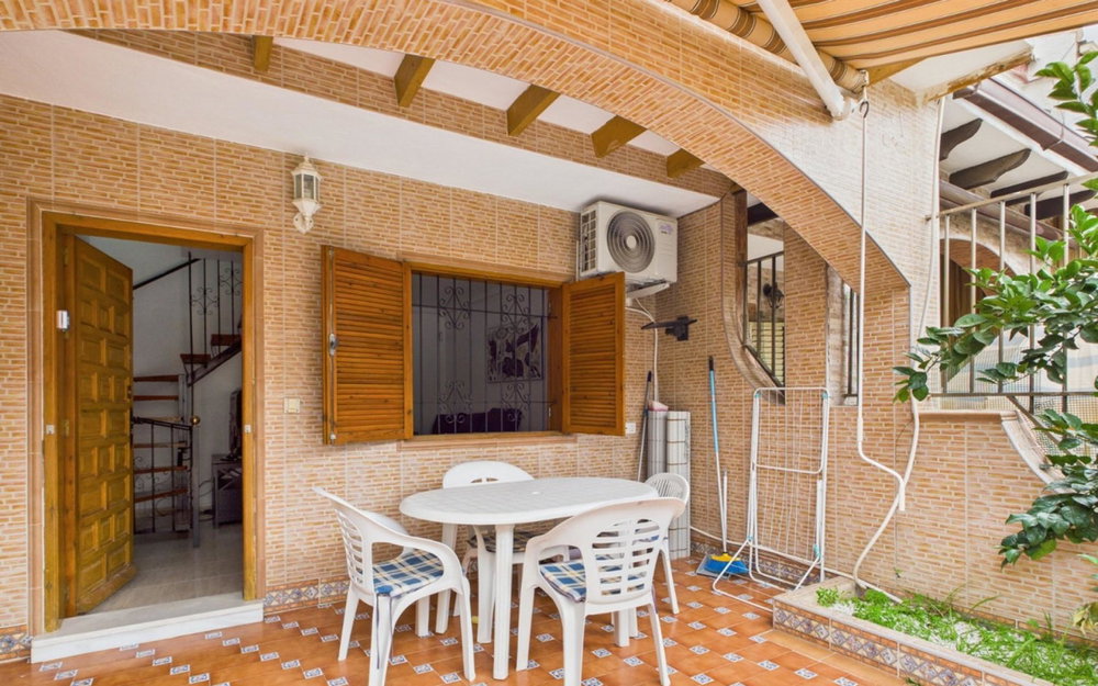 Los Alcazares · Murcia REF #CSPX-88332 · Townhouse 882902997