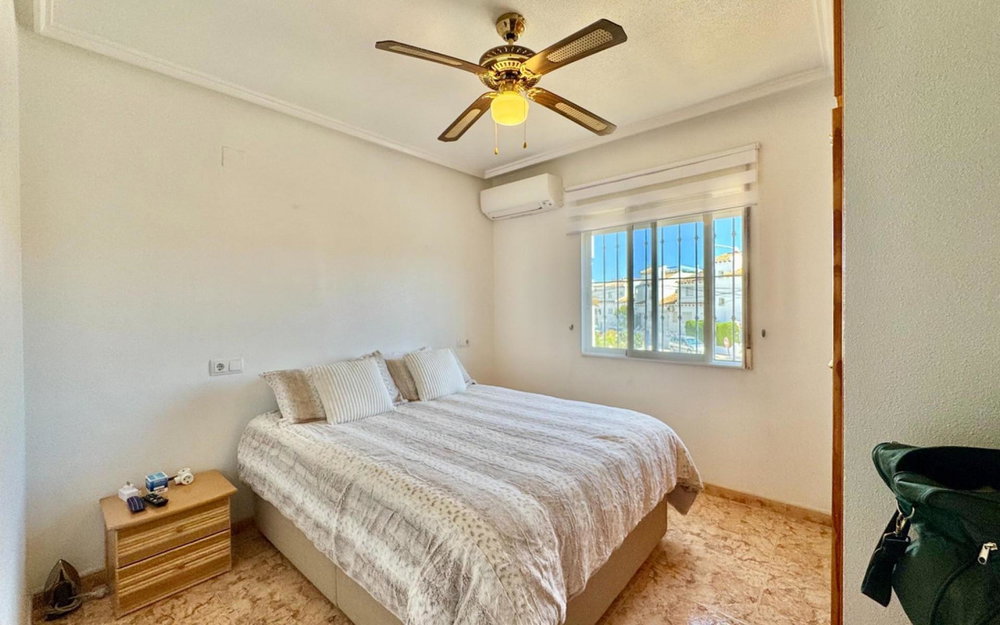 Villamartin · Alicante REF #CSPX-63385 · Townhouse 3413567743