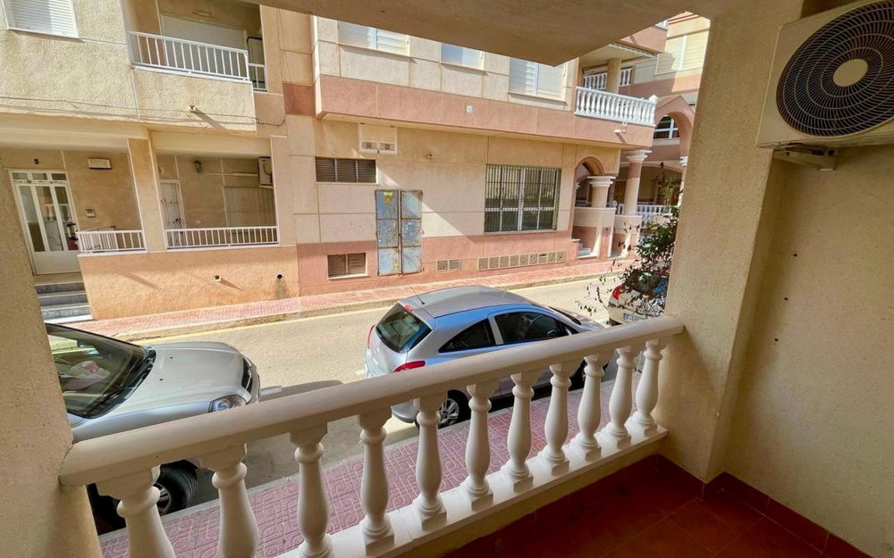 Torrevieja · Alicante REF #CSPX-85007 · Apartment 4035216325