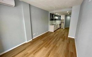 Torrevieja · Alicante REF #CSPX-85007 · Apartment 4035216325