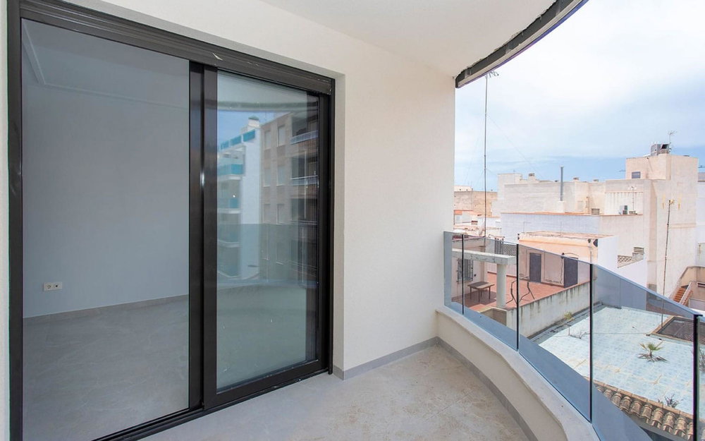 Torrevieja · Alicante REF #CSPX-65875 · Apartment 1373787773