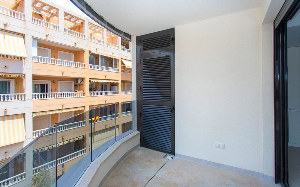 Torrevieja · Alicante REF #CSPX-65875 · Apartment 1373787773