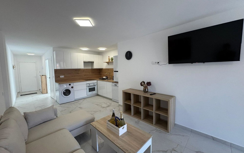 Torrevieja · Alicante REF #CSPX-93756 · Apartment 3361667916