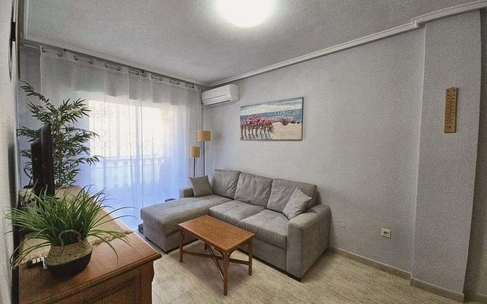 Torrevieja · Alicante REF #CSPX-45880 · Apartment 1685141450