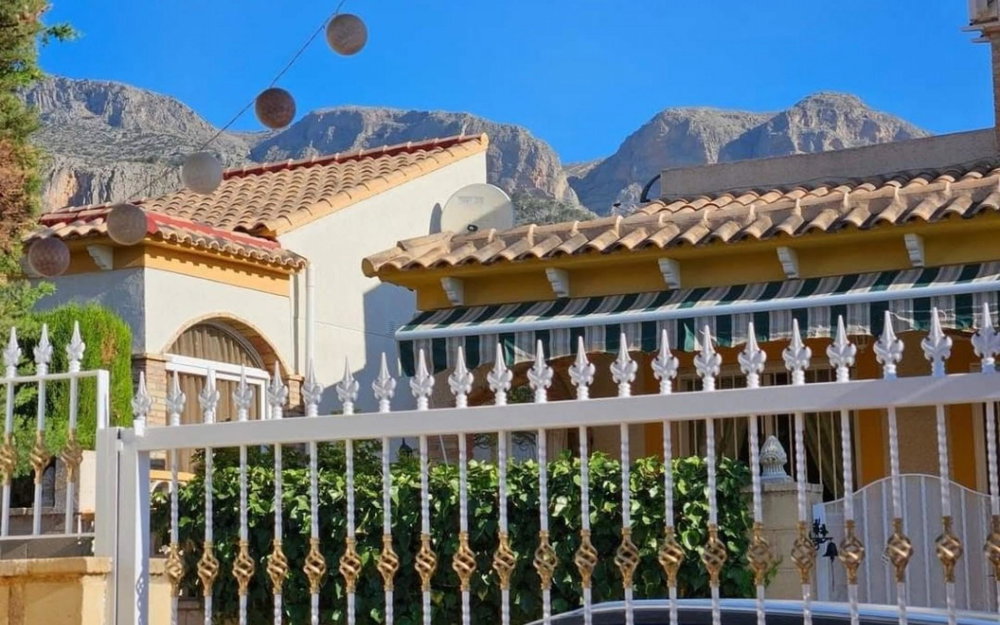 Polop · Alicante REF #CSPX-54021 · Townhouse 2507032850