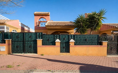 Torrevieja · Alicante REF #CSPX-84753 · Townhouse 1558297087