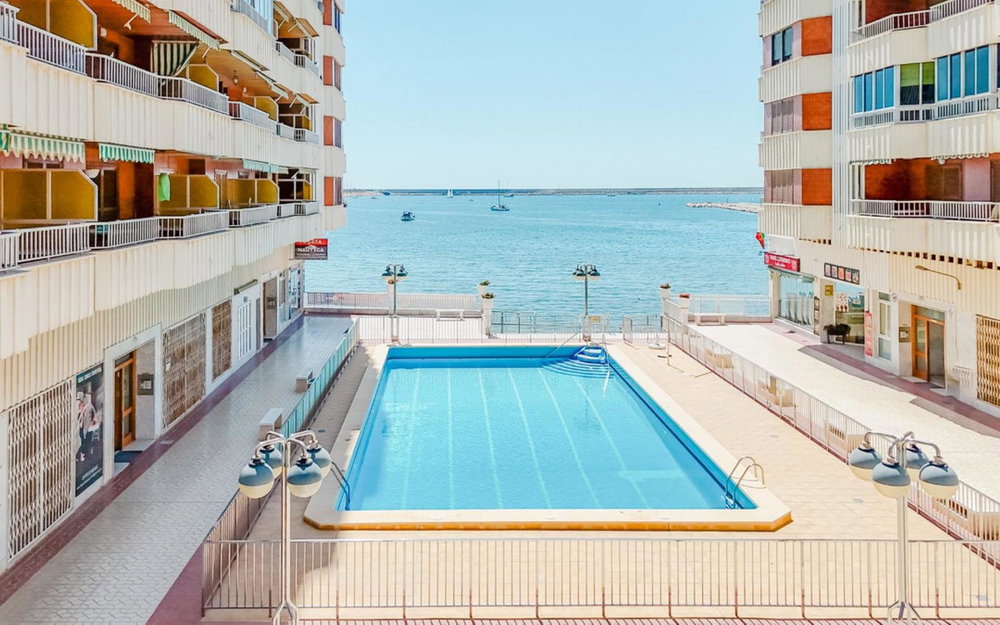 Torrevieja · Alicante REF #CSPX-38980 · Apartment 3718179880