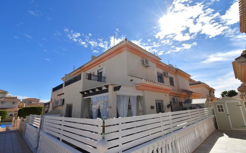 Playa Flamenca · Alicante REF #CSPX-92389 · Villa 664880259