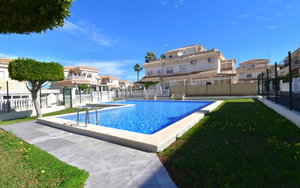 Playa Flamenca · Alicante REF #CSPX-92389 · Villa 664880259