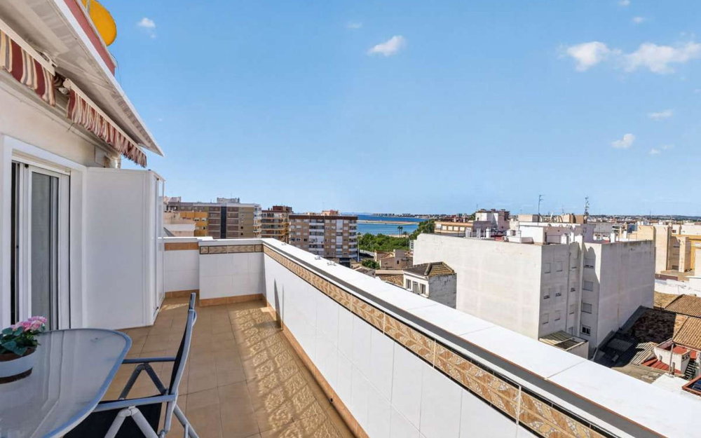 Torrevieja · Alicante REF #CSPX-35839 · Apartment 956904989