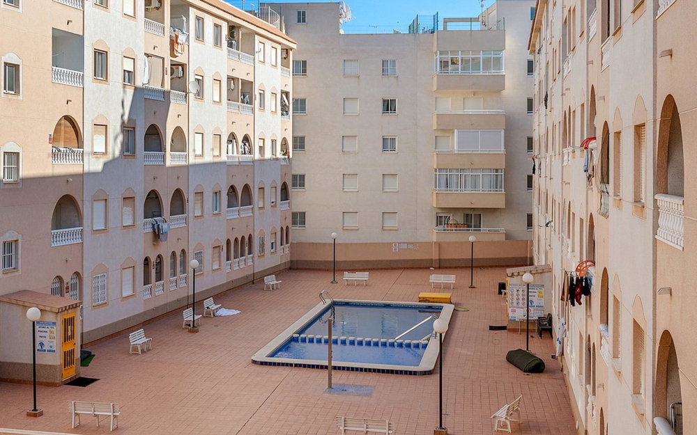 Torrevieja · Alicante REF #CSPX-75114 · Apartment 3023450152