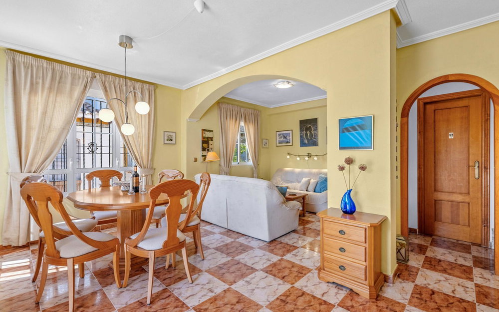 Cabo Roig · Alicante REF #CSPX-85371 · Townhouse 2396977090
