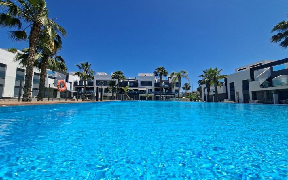 Guardamar Del Segura · Alicante REF #CSPX-95242 · Apartment 3706667755