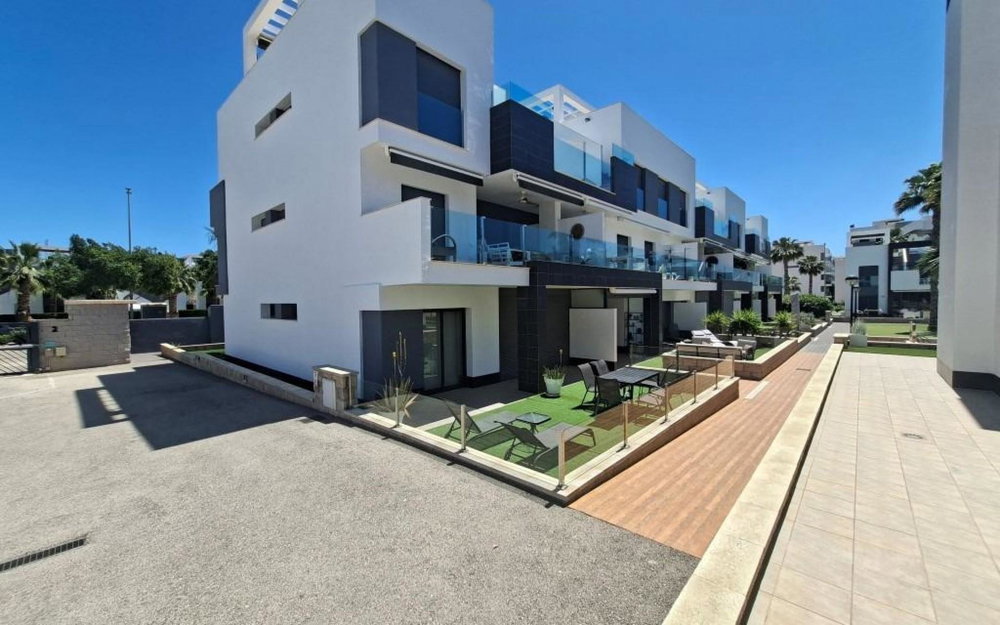 Guardamar Del Segura · Alicante REF #CSPX-95242 · Apartment 3706667755