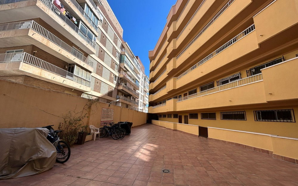 Torrevieja · Alicante REF #CSPX-11484 · Apartment 3342265876