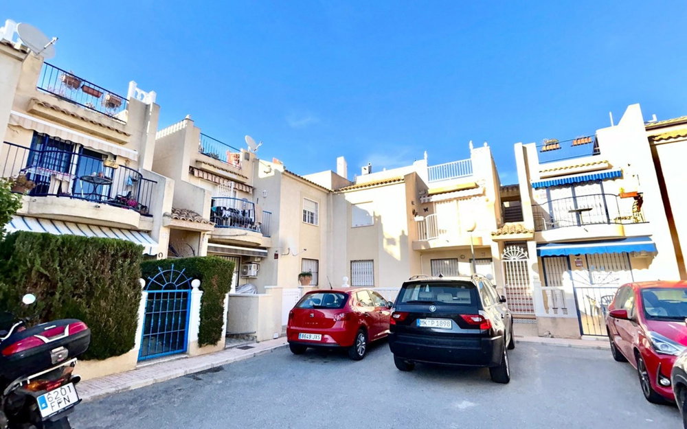 Torrevieja · Alicante REF #CSPX-55506 · Apartment 1750719479