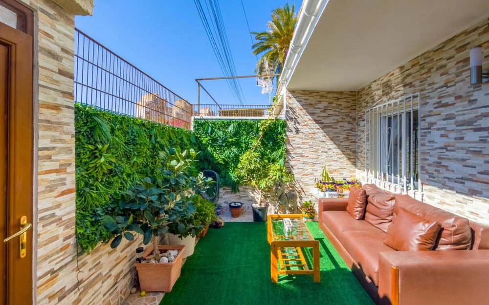 Torrevieja · Alicante REF #CSPX-90735 · Townhouse 1583630138
