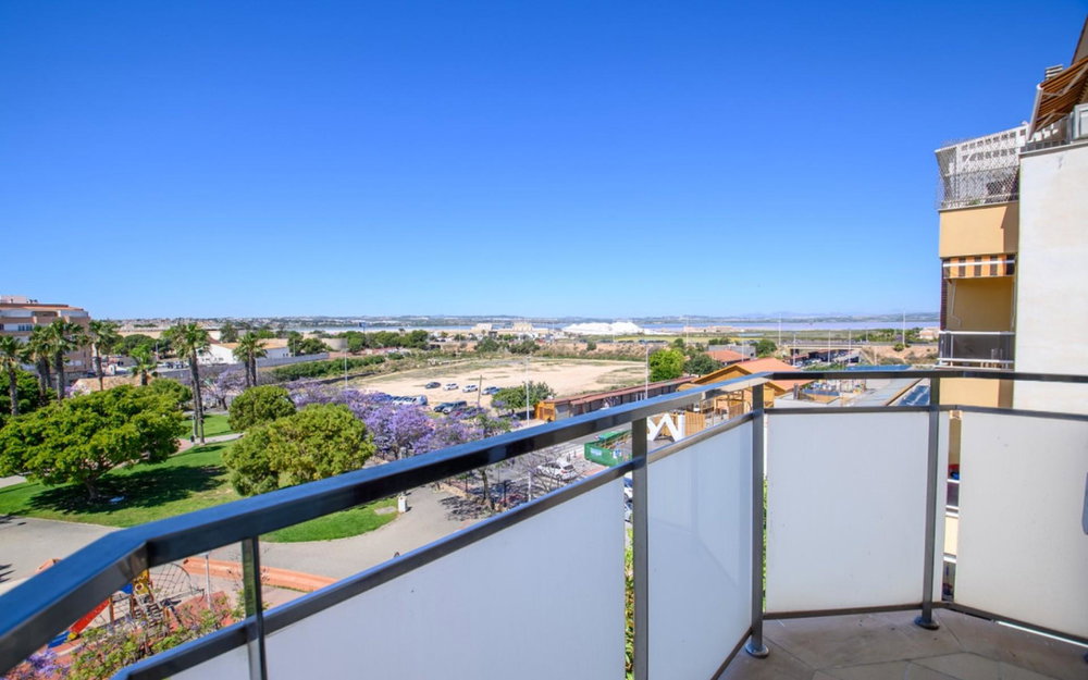 Torrevieja · Alicante REF #CSPX-82045 · Apartment 2194137497