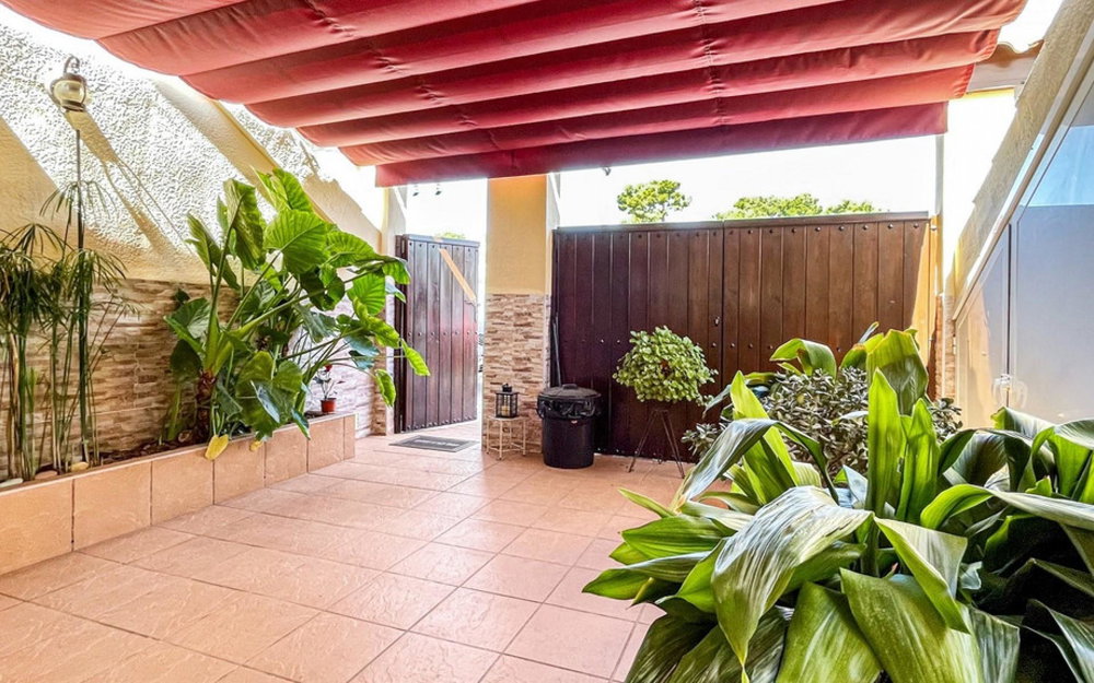 Torrevieja · Alicante REF #CSPX-88712 · Townhouse 2060133536