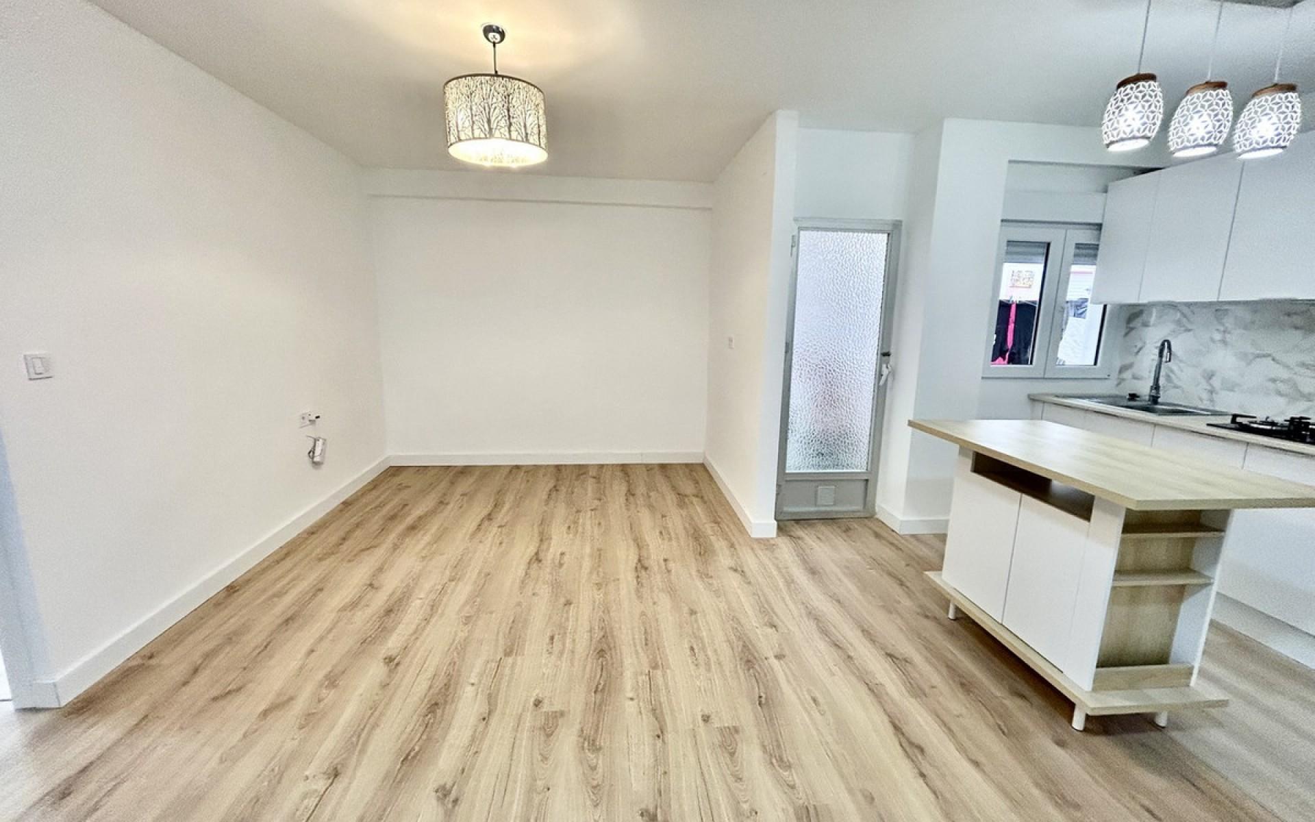 Torrevieja · Alicante REF #CSPX-82428 · Apartment