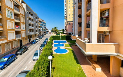 Torrevieja · Alicante REF #CSPX-43638 · Apartment 1126811422