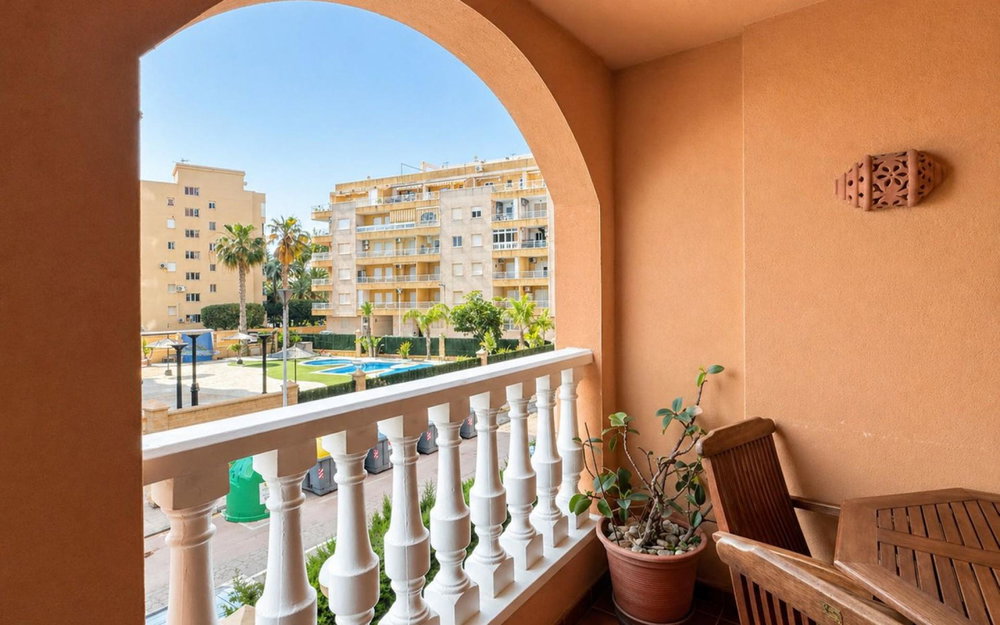 Torrevieja · Alicante REF #CSPX-43638 · Apartment 1126811422
