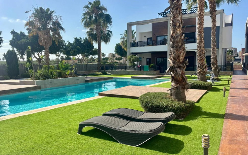 Guardamar Del Segura · Alicante REF #CSPX-21281 · Apartment 370893942