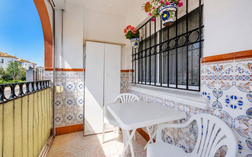Torrevieja · Alicante REF #CSPX-93290 · Apartment 2465360176