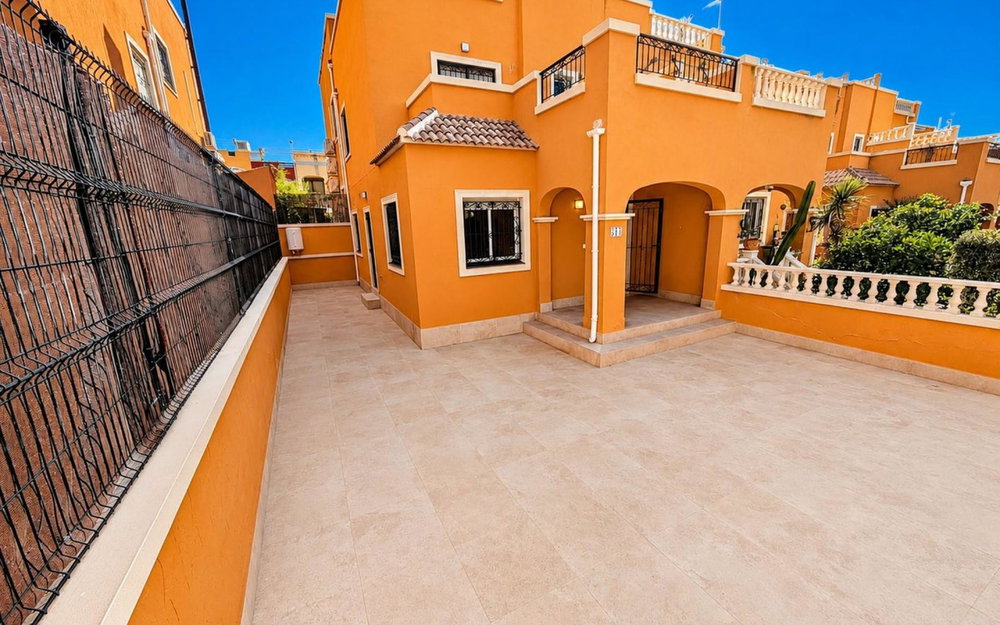 La Florida · Alicante REF #CSPX-78425 · Townhouse 3656836385