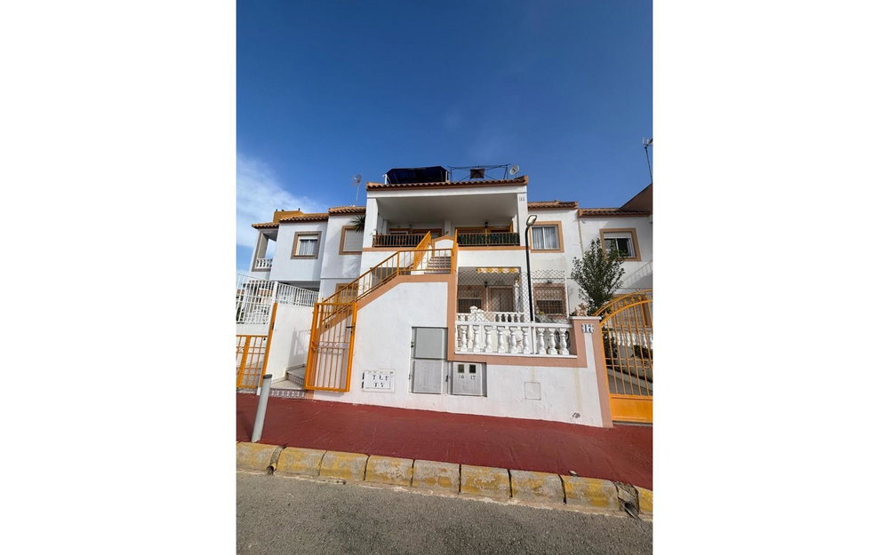 Torrevieja · Alicante REF #CSPX-42983 · Apartment 1518287049