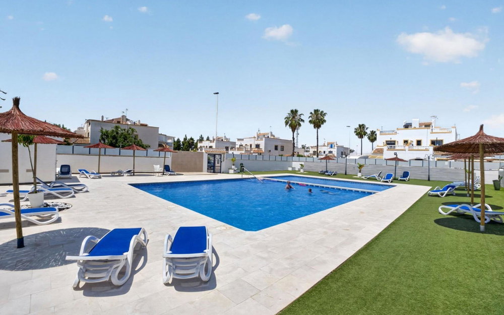 Torrevieja · Alicante REF #CSPX-29632 · Apartment 1327868010